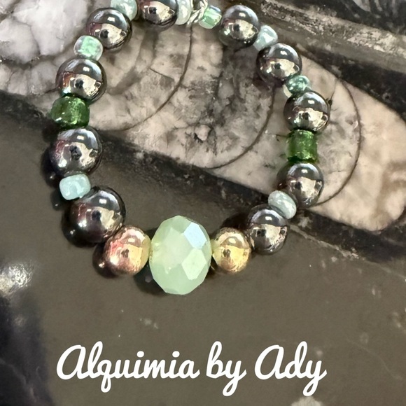 Alquimia Green and Silver Ring with Intricate Design hematite - Picture 1 of 2